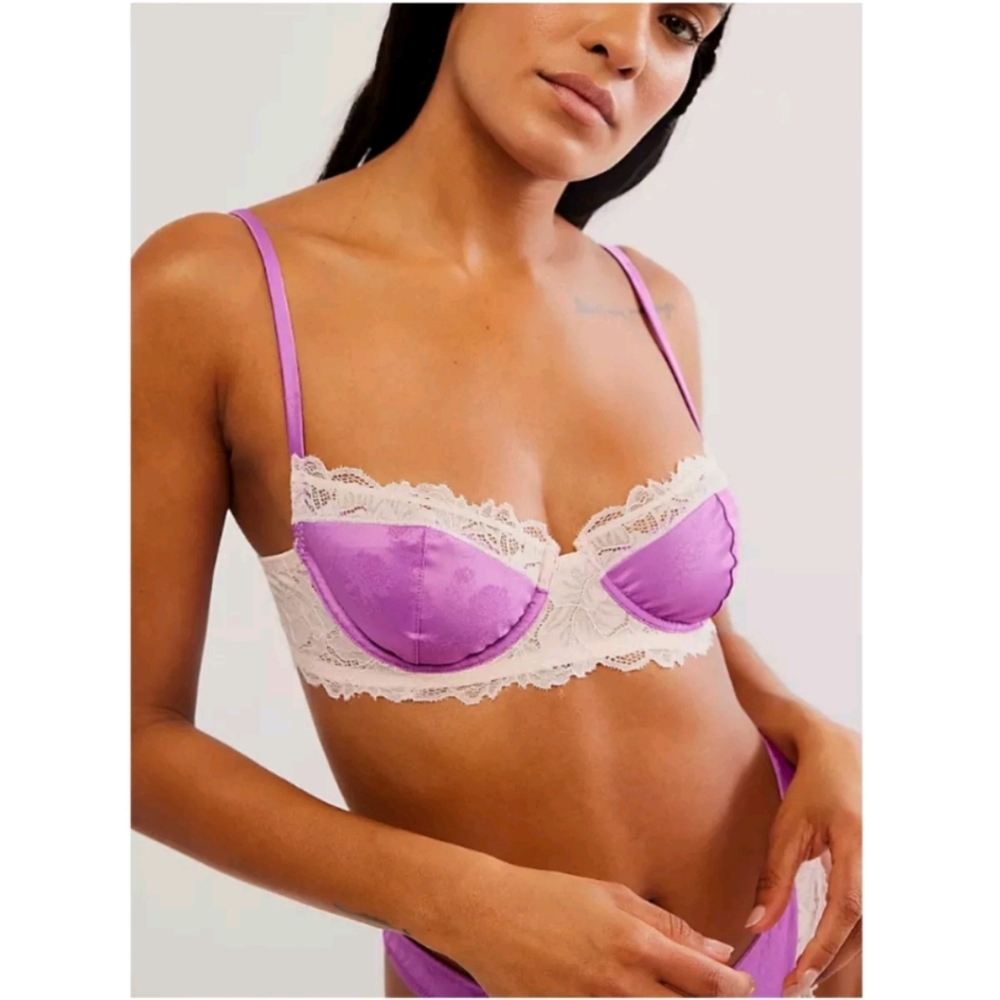 #254- Free People Intimately Spring Fling Underwire Bra